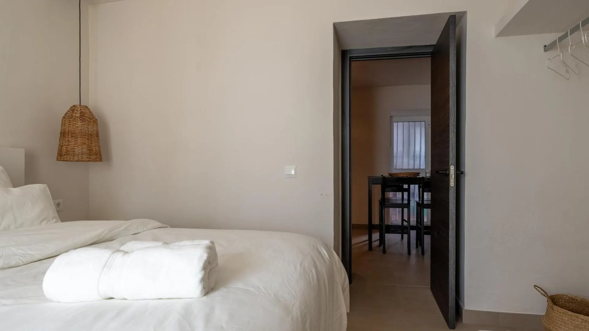 I Am La Posada Hotel And Apartment Benalmadena Bed & Breakfast