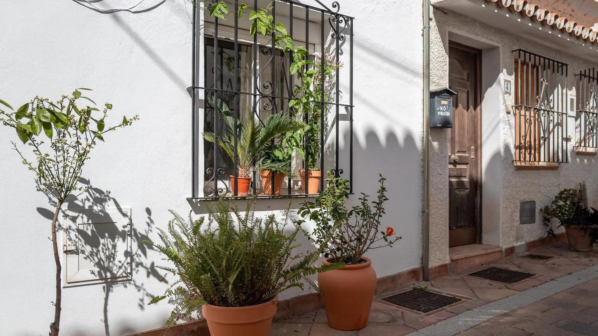 Bed & Breakfast I Am La Posada Hotel And Apartment Benalmadena Spain