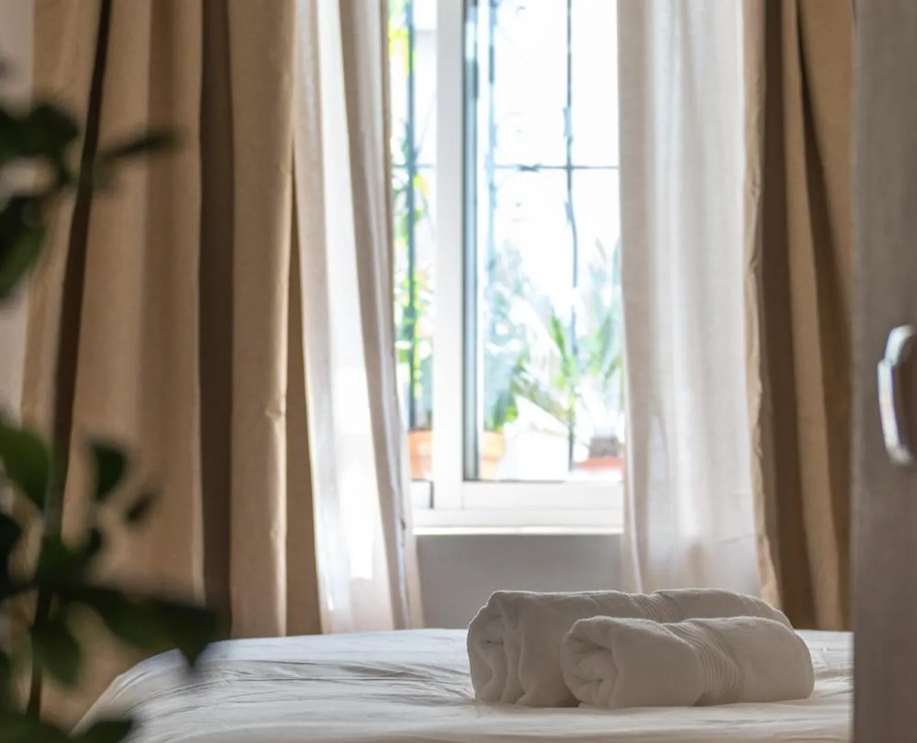 I Am La Posada Hotel And Apartment Benalmadena Bed & Breakfast